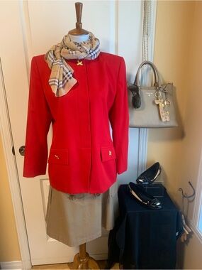 Vibrant  red Kasper ASL vintage  Tailored Blazer with gold button